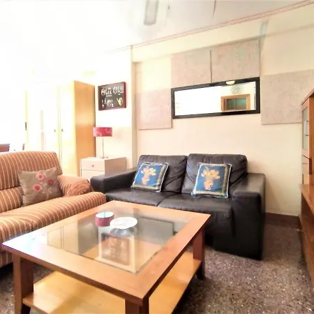 アパート Apartment Benidorm 2 *