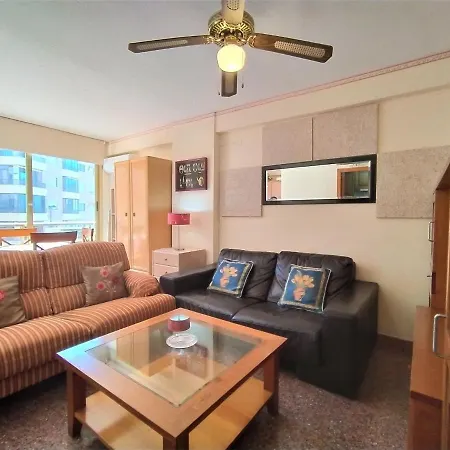 アパート Apartment Benidorm 2 *